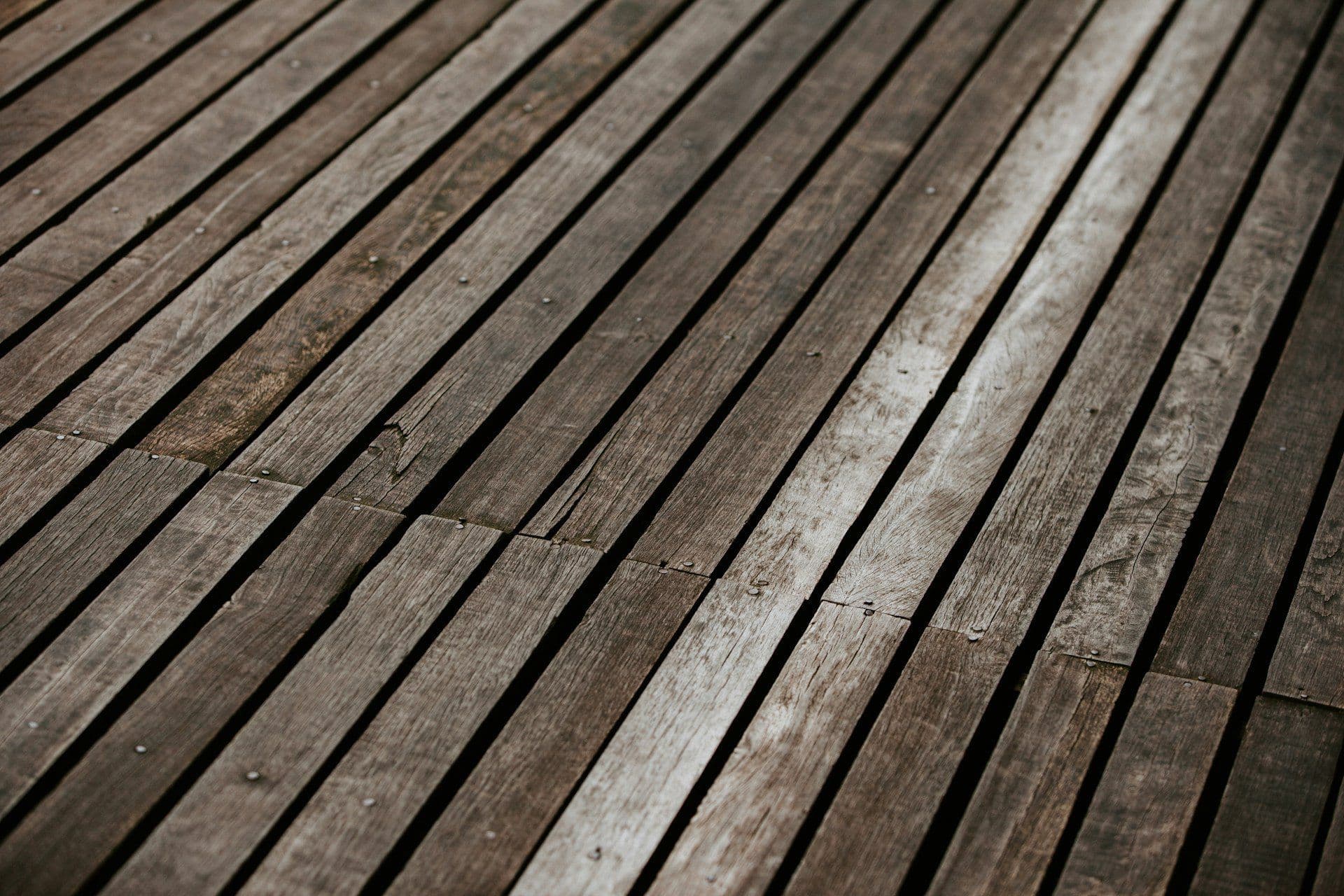Should You Rebuild or Replace Your Old Deck in Sandwich
